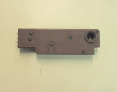 Bloccaporta lavatrice Ignis AWF863/IG  cod SERIE DS 88/T3