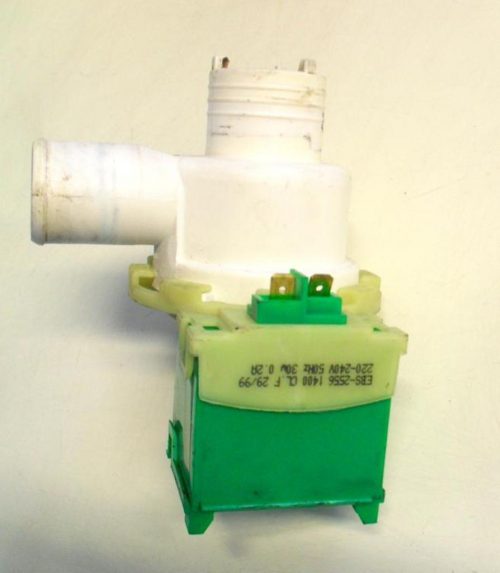 1118 -- 000 (1138) Pompa lavatrice Indesit W445TP cod EBS 2556 1400