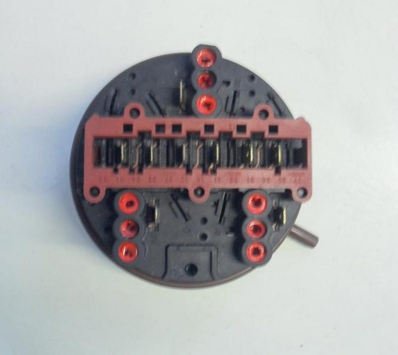 PRESSOSTATO COD. 124519410   PER LAVATRICE REX RT 930 G, castor cs 953