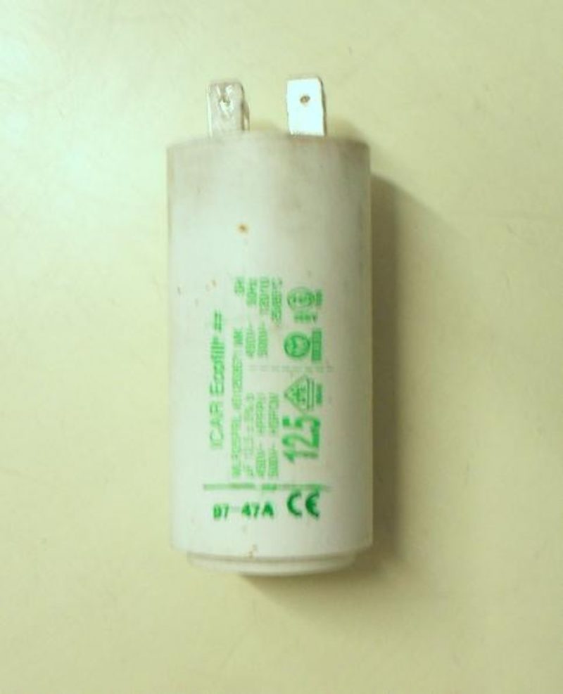 1197 -- 000 (1231) Condensatore lavatrice Candy CE 637 XT ECLYPSA cod MLR25PRL 451253571