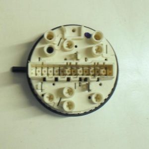 PRESSOSTATO COD. 7892009   CODICI ALTERNATIVI: 279354 / 35623.138/0   PER LAVATRICE ZOPPAS P 53, P5