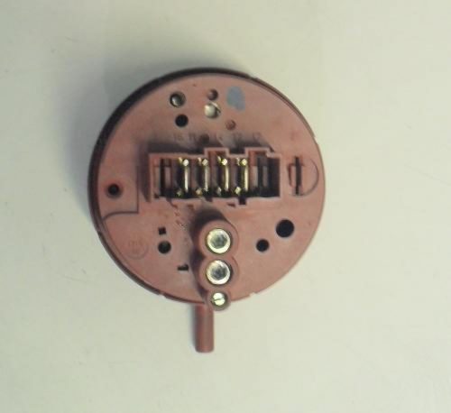 1243 -- 000 (1260) PRESSOSTATO COD. 5500003654 PER LAVATRICE BOSCH MAXX AQUAVIGIL, FD 8118, FD 8105, FD 8011, FD 8401, bosch wfl1661ii/02, WLF1201II/02 FD8103