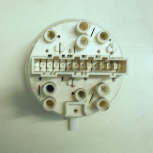 PRESSOSTATO COD. 12439055/0   CODICE ALTERNATIVO: 792896 34   PER LAVATRICE REX RLJ854CxV, RL 42 TC