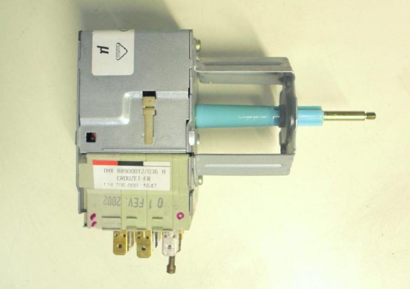Timer lavatrice Zanussi FL 552 cod 1247060001647