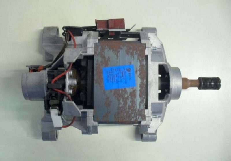 Motore lavatrice Candy GO85 cod U3.55.01 CD19