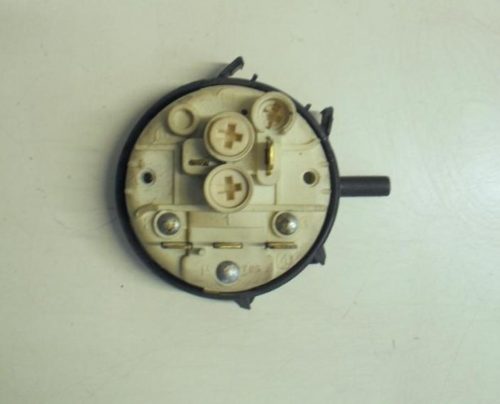 PRESSOSTATO COD. 160011427.00   CODICE ALTERNATIVO: 761446   PER LAVATRICE ARISTON AL68X, AL89X, AL109X