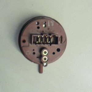 PRESSOSTATO COD. 5500008151   PER LAVATRICE BOSCH WFG2860