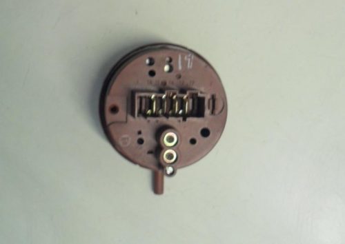 1489 -- 000 (1504) PRESSOSTATO COD. 5500008151 PER LAVATRICE BOSCH WFG2860