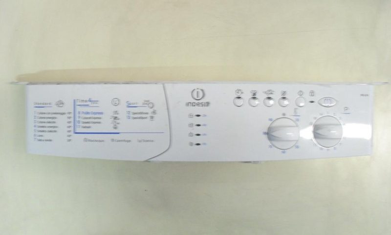 FRONTALE PER LAVATRICE ARISTON AVXL89   COMPLETO DI SCHEDA COMANDI COD. 210095869.02 / 30410126.00   SW REL. 047