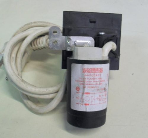 Condensatore lavatrice Ariston AVTL109 cod 444622433