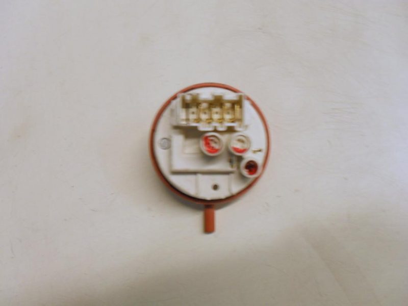 PRESSOSTATO COD. FAGORBRANDT   CODICE ALTERNATIVO: 505GR2 01   PER LAVATRICE Siemens WP08R120IT/0, BOSCH WOT16322IT/01