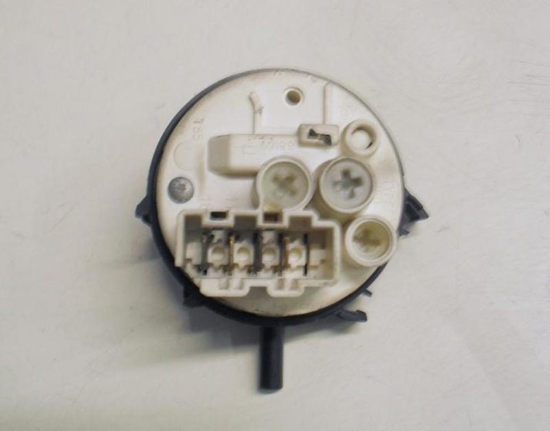 PRESSOSTATO COD. 160015912.04   CODICE ALTERNATIVO: 7650055   PER LAVATRICE INDESIT WIL146SP, aqxxl 109