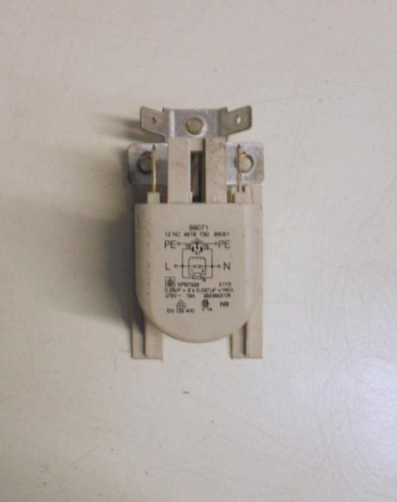 Condensatore lavatrice Whirlpool AWT2255 cod 461973089051