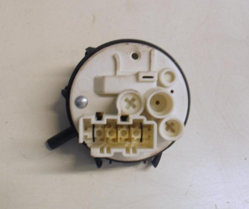 Pressostato lavastoviglie Ariston LFT 288A/HA cod 16002201400