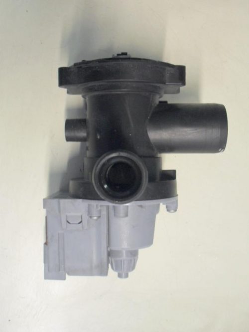 1596 -- 000 (1610) Pompa lavatrice Indesit IWC6123 cod 160020188.03