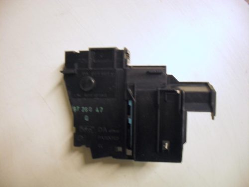 Bloccaporta lavatrice Whirlpool AWG855 cod 461973071641