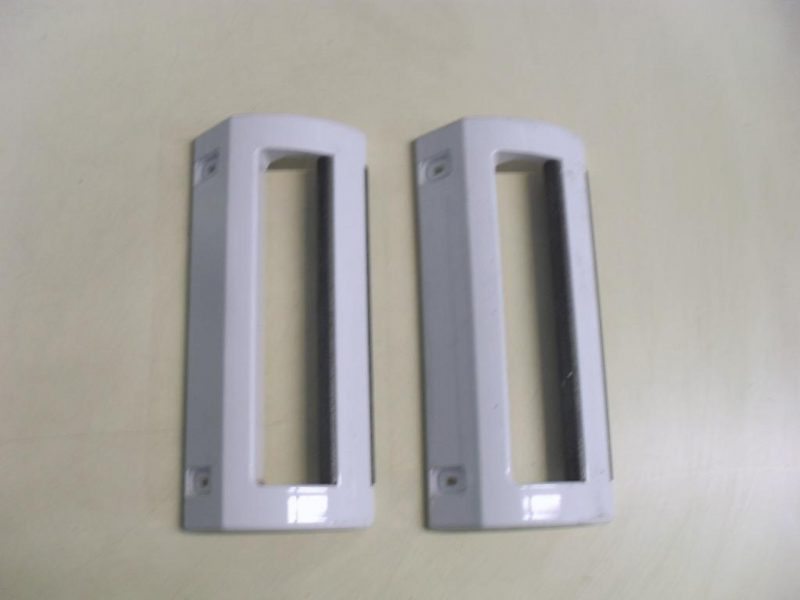 1753 -- 000 (1845) MANIGLIE PER FRIGORIFERO KELVINATOR K24E