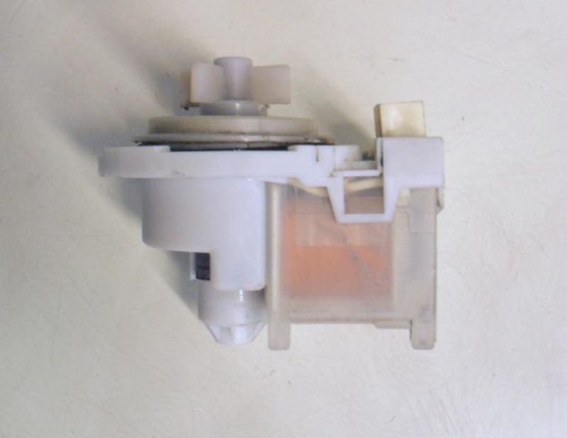 Pompa lavatrice Bosch WAA12160II/01 cod 9000031460