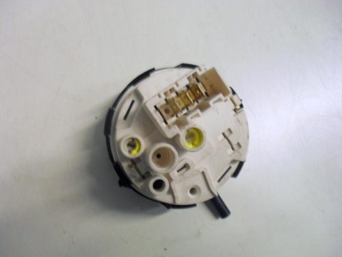 Pressostato lavastoviglie Smeg ST123 cod 16060006904