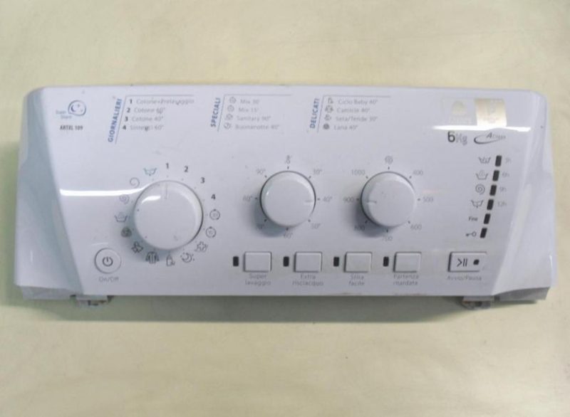 FRONTALE PER LAVATRICE ARISTON ARTXL109   COMPLETO DI SCHEDA COMANDI COD. 210116653700   CODICE ALTERNATIVO: 30411633   SW: 02.00.28