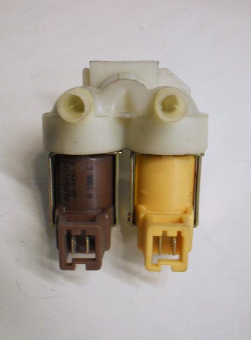 Elettrovalvola lavatrice Siemens WM60801IE/01 cod 3037075AB8