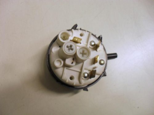 2047 -- 000 (2059) PRESSOSTATO COD. 7610076 PER LAVATRICE ARDO A7865X, A400