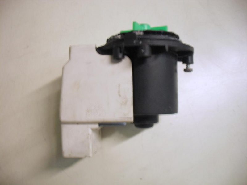 Pompa lavatrice Whirlpool AWT9080 cod 68882