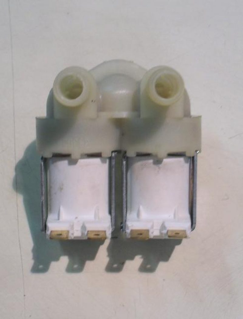 Elettrovalvola lavatrice Smeg SWM40T cod 24305A