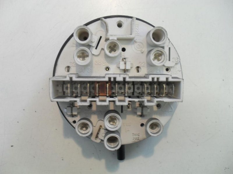 PRESSOSTATO COD. 7930058   PER LAVATRICE ZOPPAS P 80 E