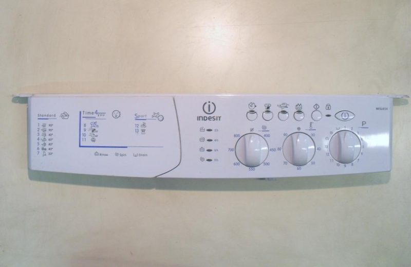 FRONTALE PER LAVATRICE INDESIT WISL85X   COMPLETO DI SCHEDA COMANDI COD. 21013012401   SW: 10.3.1