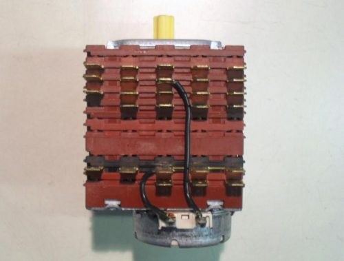 2564 -- 000 (2626) Timer lavatrice Ariston AB636TX cod 1600791104