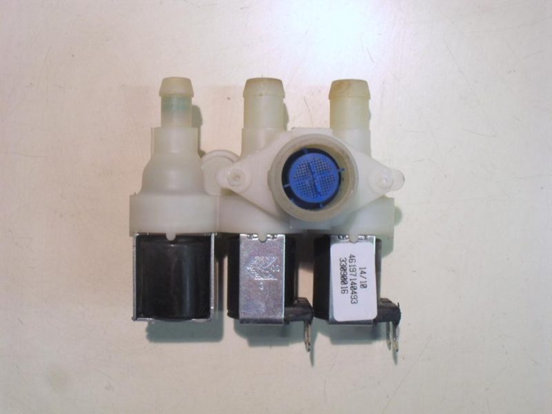 Elettrovalvola lavatrice Whirlpool AWOE AST 912/-30 cod 46197140493
