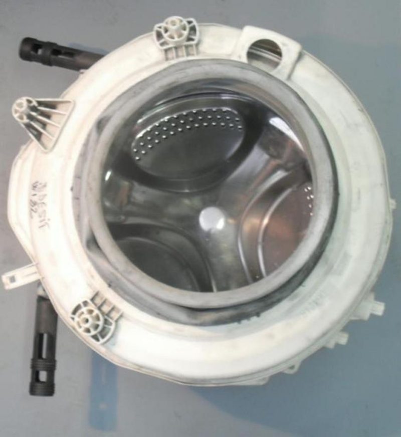 GRUPPO VASCA COMPLETO PER LAVATRICE INDESIT WI 82  5 Kg   800 giri