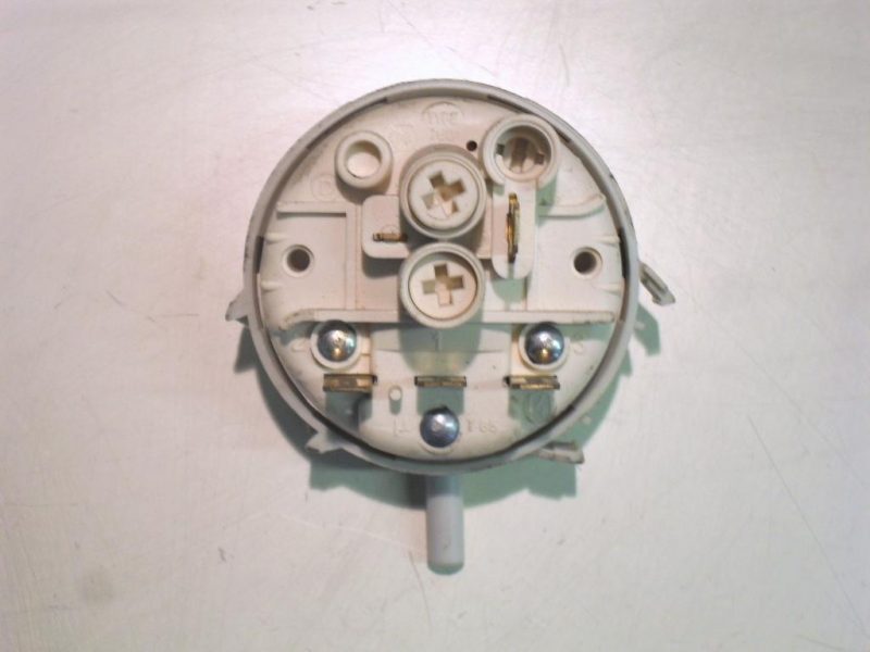 2661 -- 000 (2723) PRESSOSTATO COD. 30091008100 CODICE ALTERNATIVO: 761635 PER LAVATRICE SANGIORGIO SELECTA40P, MALICE70N-D, WegaWhite W1039X, brava523x, san giorgio facile 423 p