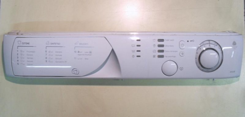 2727 -- 000 (2790) FRONTALE PER LAVATRICE ARISTON AVL68 COMPLETO DI SCHEDA COMANDI COD. 21010079601 E SELETTORI