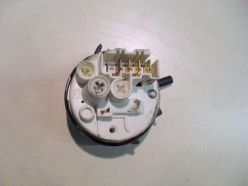 2757 -- 000 (2820) PRESSOSTATO COD. 276568 CODICE ALTERNATIVO: 09901 PER LAVATRICE ATLANTIC GRACIOSA2