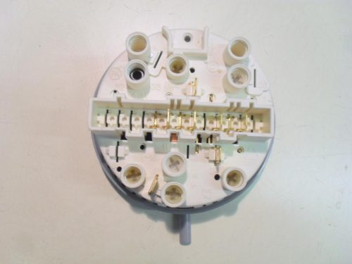 PRESSOSTATO COD. 7920031 CODICE ALTERNATIVO: 41005653   PER LAVATRICE IBERNA ILS 546 AT