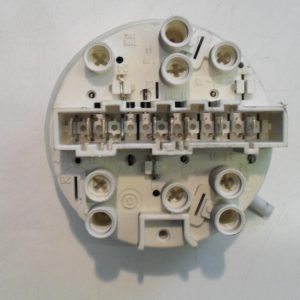 2856 -- 000 (2921) PRESSOSTATO COD. 7930056 CODICE ALTERNATIVO: 132141930 PER LAVATRICE REX ELECTROLUX RK850, RK650