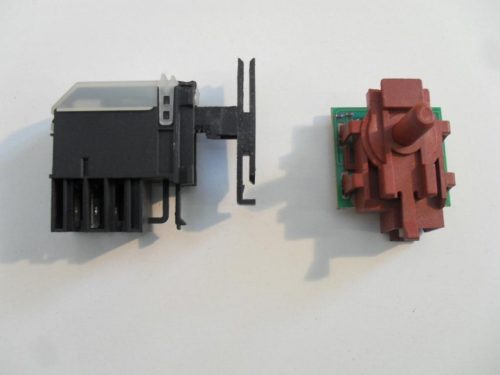 2883 -- 000 (2948) Selettori lavatrice Ignis LTA65/1 cod