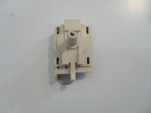 2939 -- 000 (3004) Selettori lavatrice Whilrpool AWM160 cod