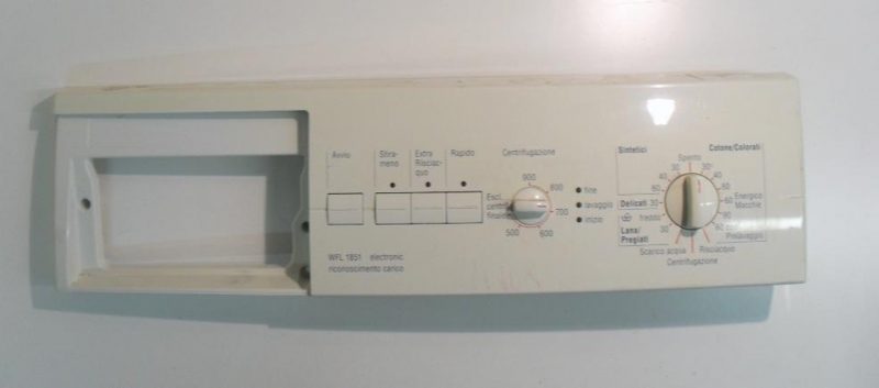 3006 -- 000 (3071) FRONTALE PER LAVATRICE BOSCH FD 8105 COMPLETO DI SCHEDA COMANDI COD. 5500009914