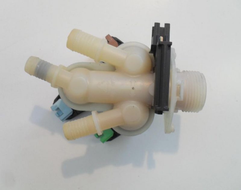 Elettrovalvola lavatrice Rex RWF12591W cod 13218810