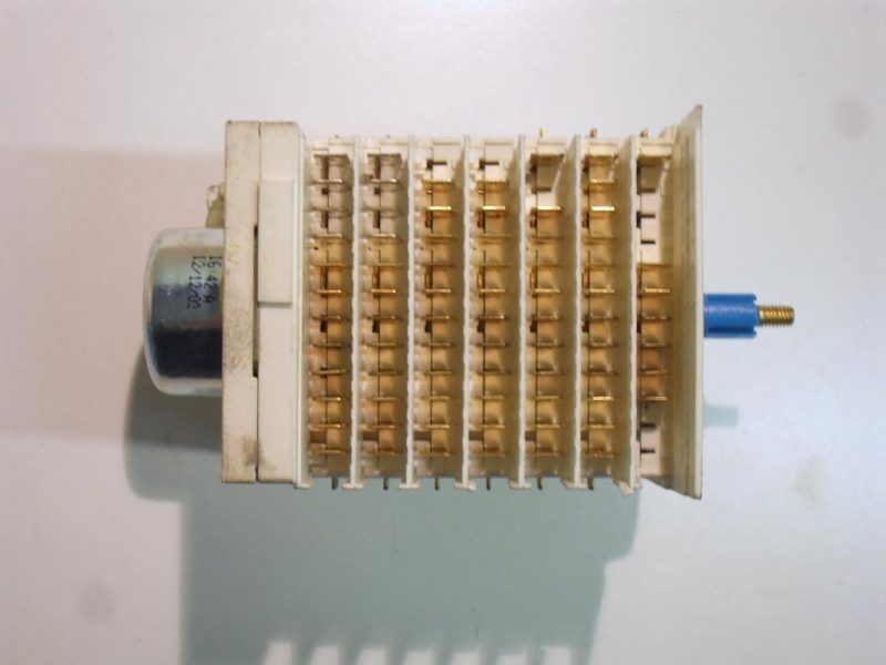 Timer lavatrice Hoover L. TROPIC HX 44 S cod 41004415