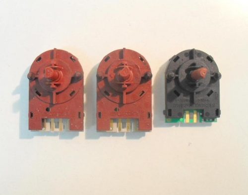 Selettori lavatrice Ariston AVXL105 cod