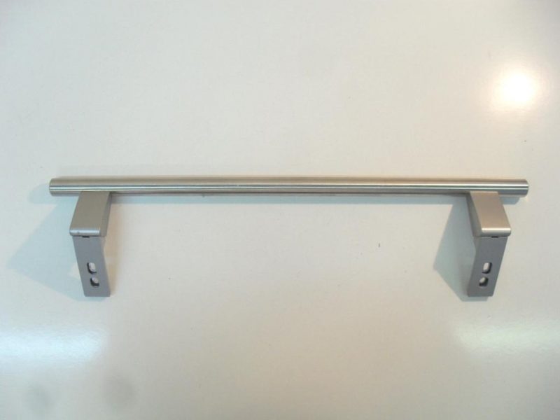 MANIGLIA LUNGA PER FRIGORIFERO LIEBHERR CUPESF 2901, CPESF 4023, CES 4023, CPES 4003, CNES 4013, CNESF 4003