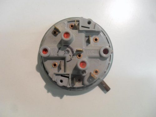 PRESSOSTATO COD. 9120093-1   PER LAVATRICE CANDY SELECTA 40