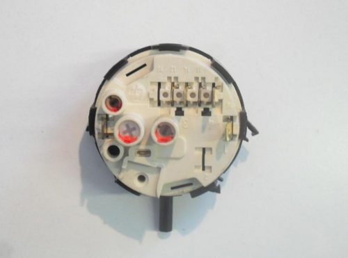 PRESSOSTATO COD. 46002532   PER LAVATRICE CANDY CTG85, CHT1276-01