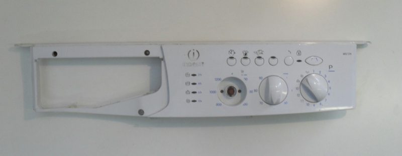 FRONTALE PER LAVATRICE INDESIT WIL 126 COMPLETO DI SCHEDA COMANDI COD. 21014152902 CODICE ALTERNATIVO: 30411374