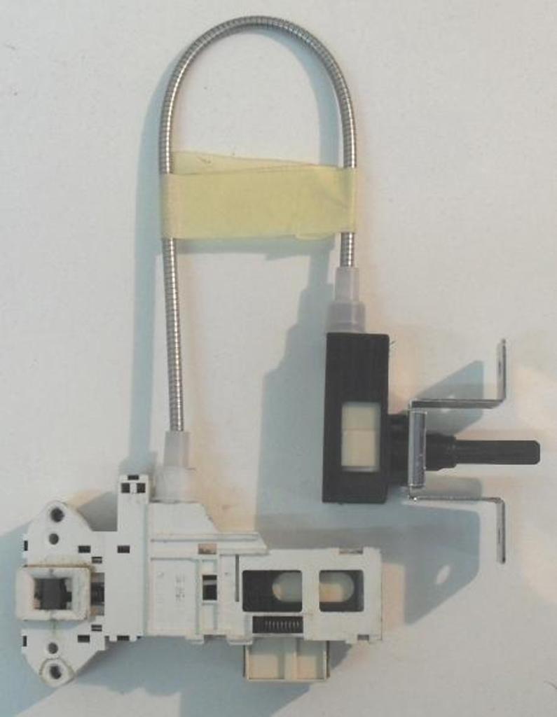 Bloccaporta lavatrice Smeg SLB1600 cod 8275915