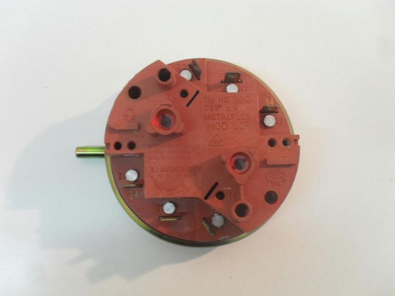 PRESSOSTATO COD. S 35950   PER LAVATRICE WHIRLPOOL AWG 714/7, AWG 383